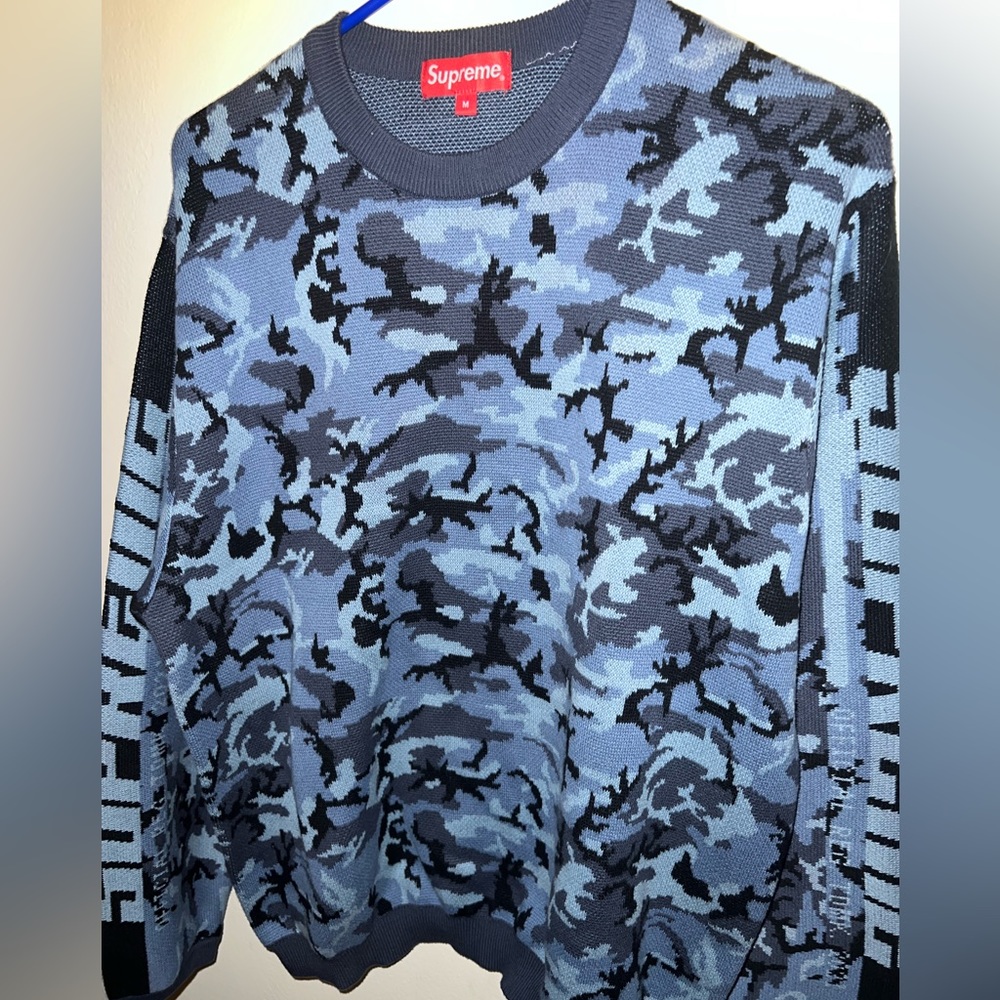 Supreme sweater